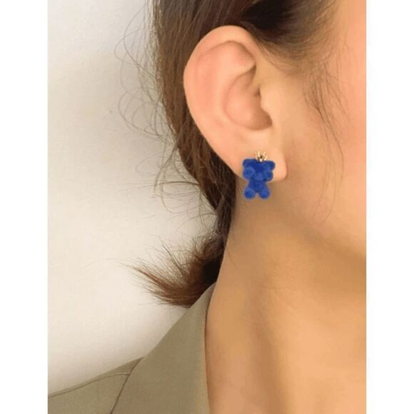 Plush Prince Bear Stud Earring - Picture 4 of 7